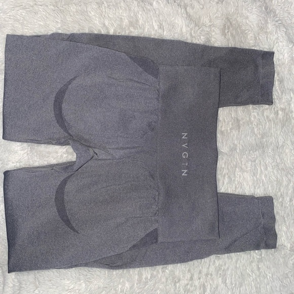 NVGTN Light Grey Curve Leggings - Picture 2 of 3